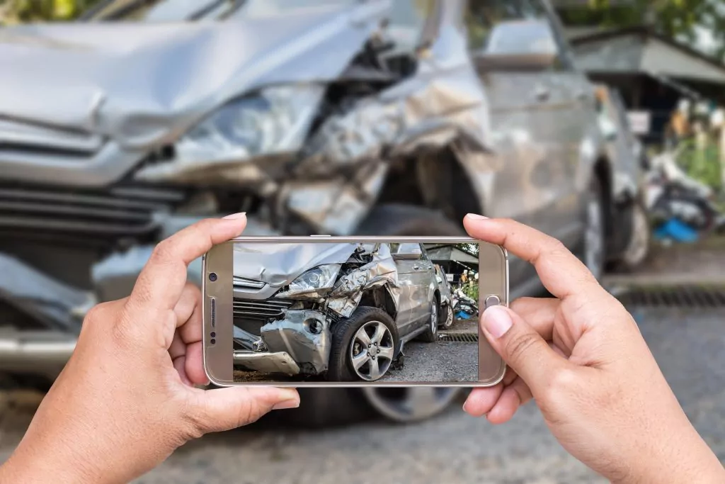 taking picture of car accident